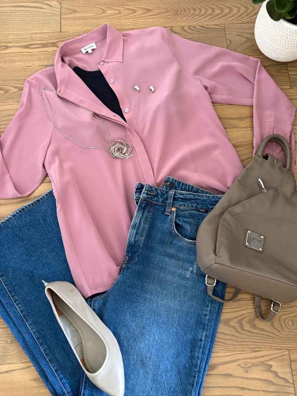 LILYSILK blouse in mauve, NWOT